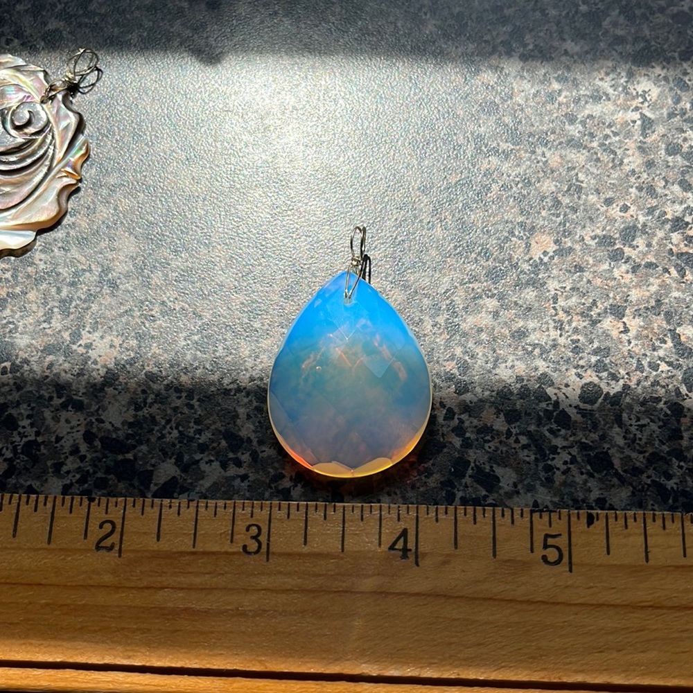 NWOT Sea Opal Pendant glass